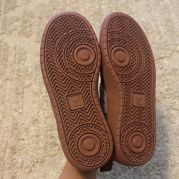 Veja Brown and Purple Sneakers- NEW - Picture 4 of 5